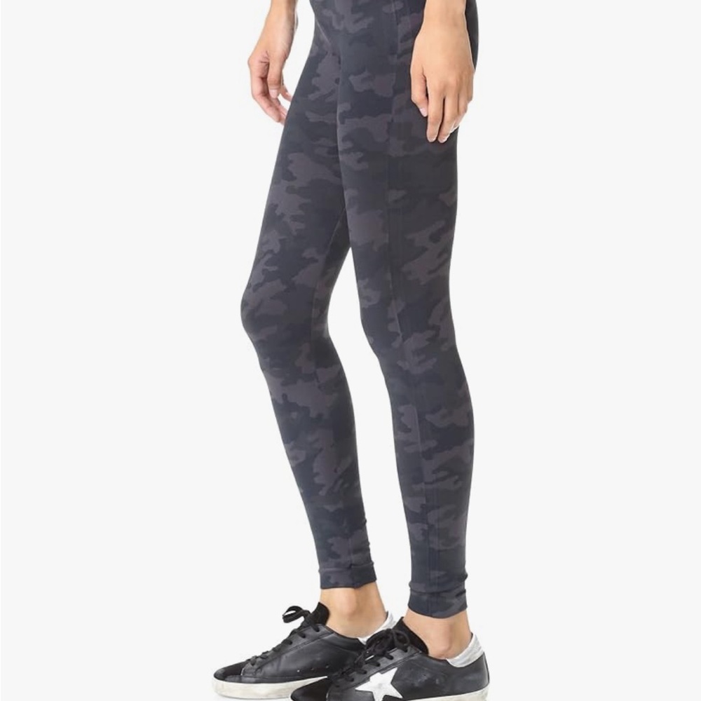 Spanx Women's Camouflage Leggings Size Small
